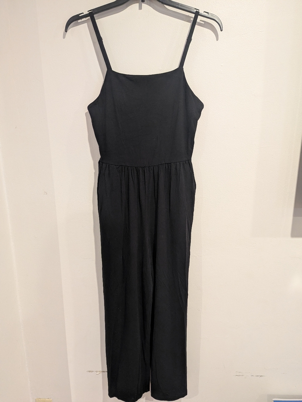 Old Navy Women's Classic Black Spaghetti Strap Jumpsuit Size Medium